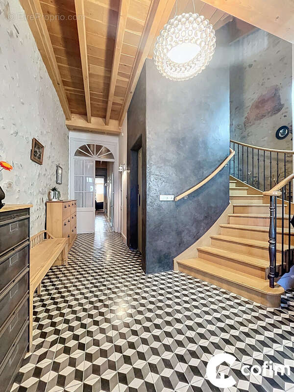 Maison 240 m² à Bagneres-De-Bigorre  - photo 9