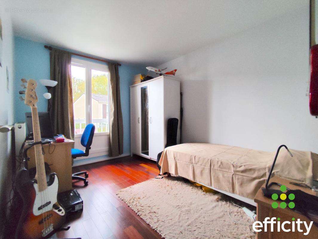 Maison à MONTIGNY-LE-BRETONNEUX