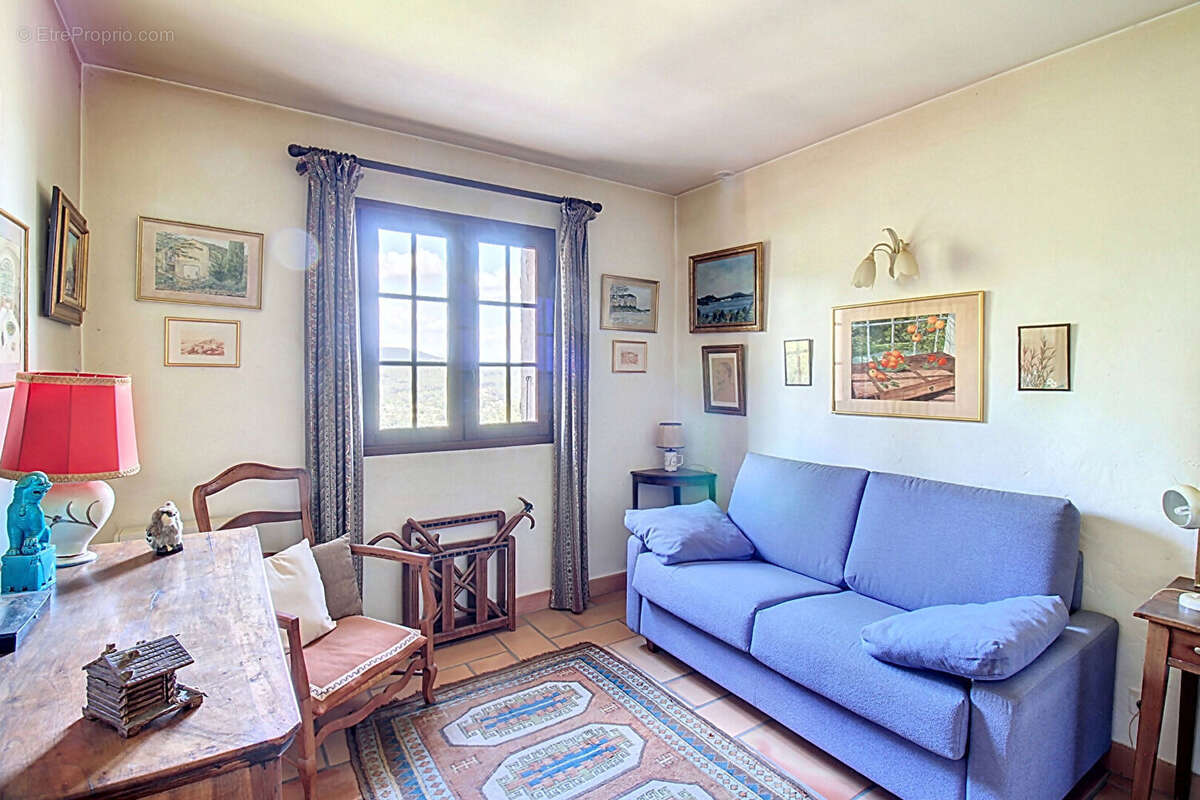 Maison à FIGANIERES