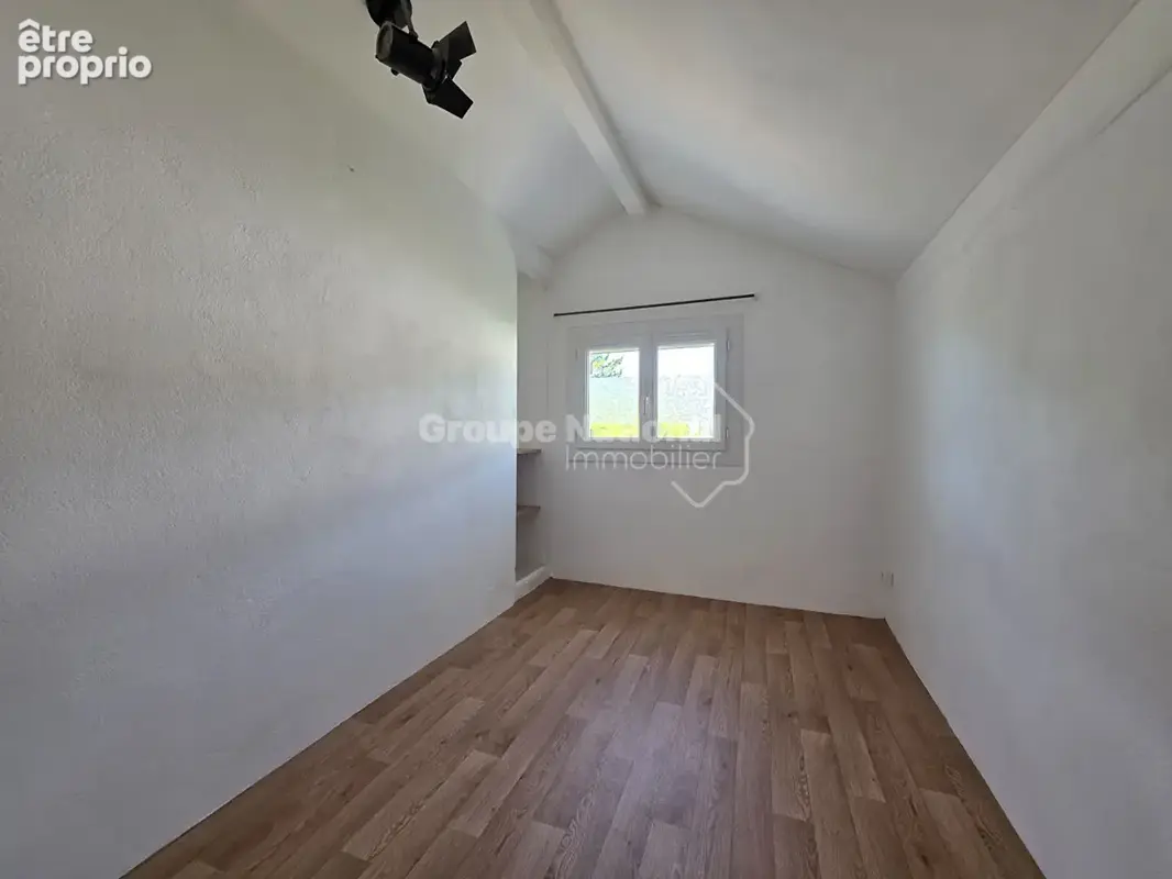 Maison - Garage, piscine et studio indépendant - photo 12