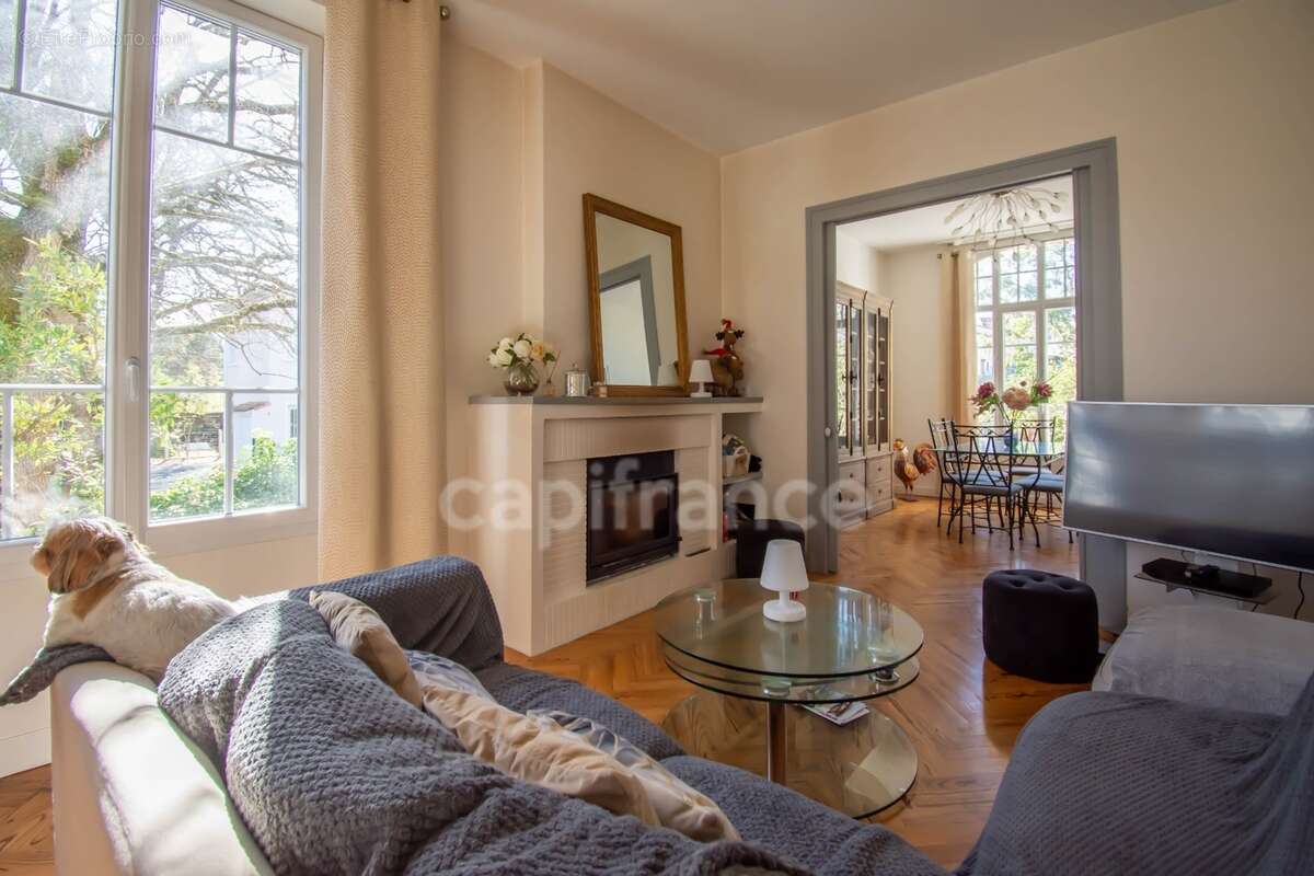 Royan - villa année 30 a deux pas de pontaillac - photo 3