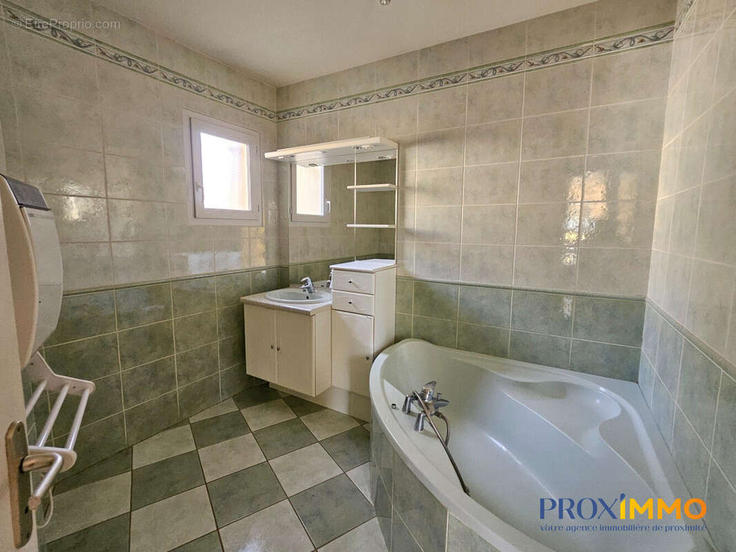 Maison 156 m² à La Frette  - photo 5