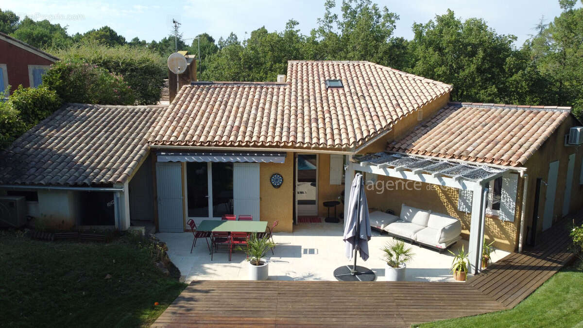 Maison à ROUSSILLON