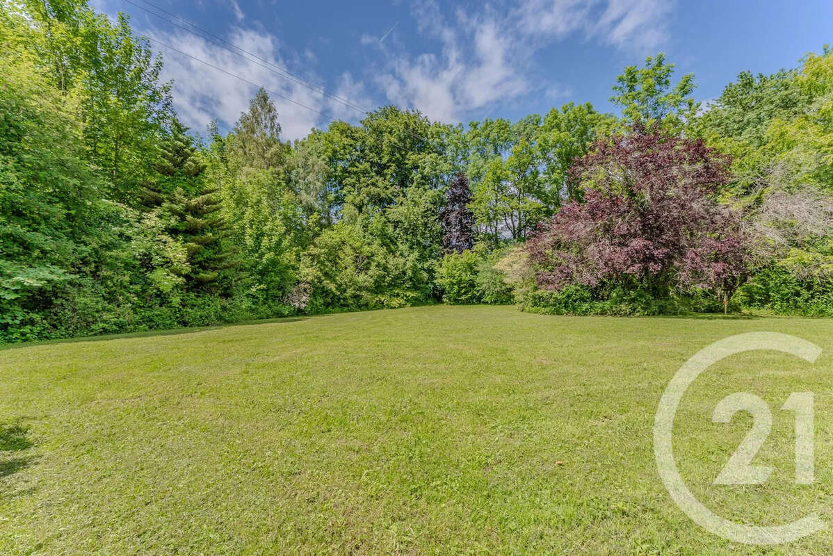 Maison 196 m² à Saint-Paul-En-Chablais  - photo 23