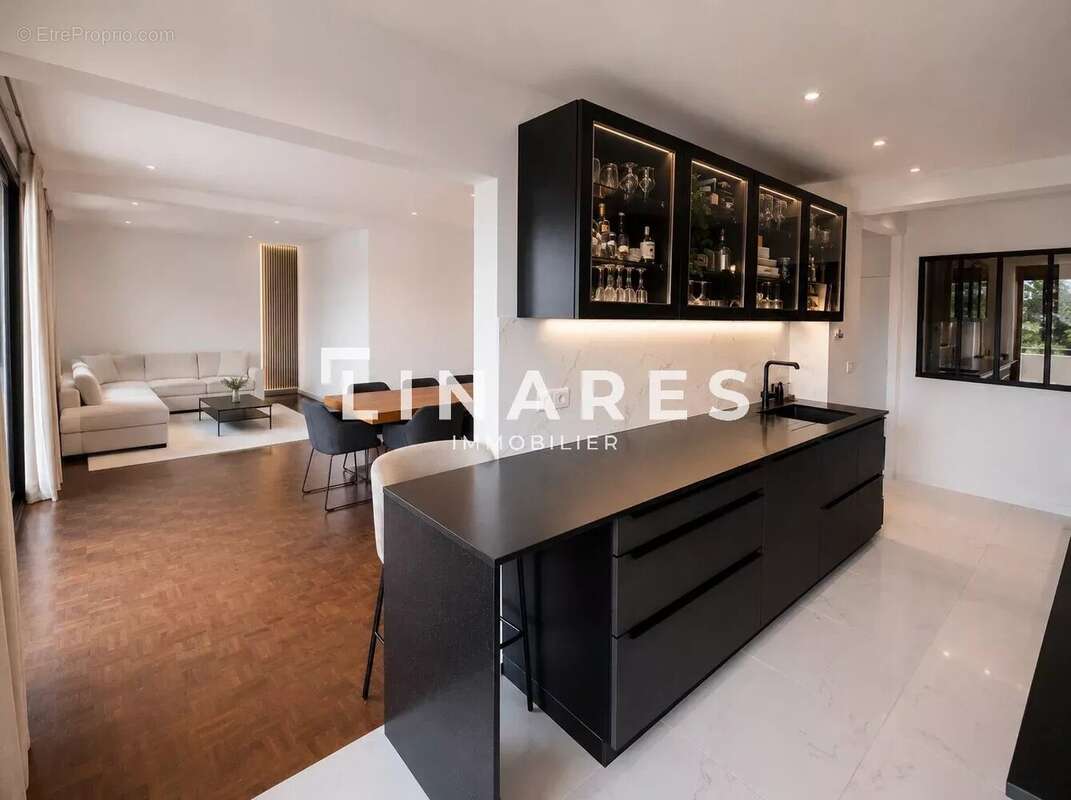 Appartement à MARSEILLE-9E