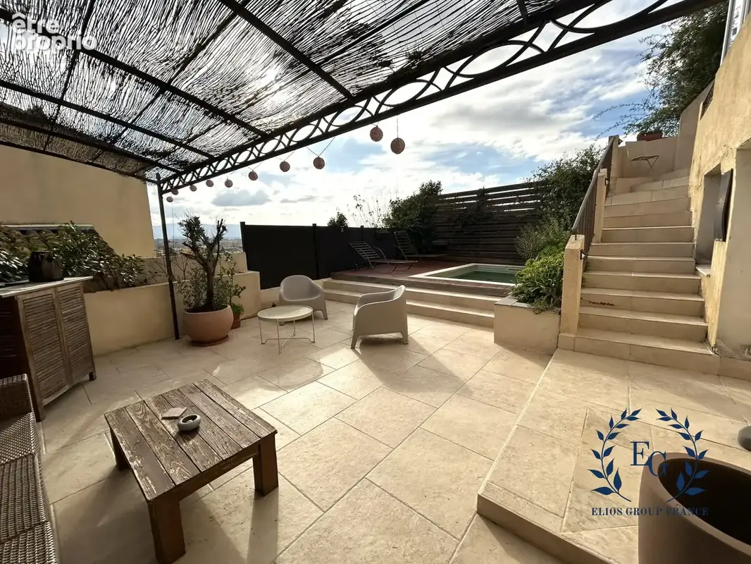 Maison 7 pièces 174 m² à vendre à Pourrieres (83910) - photo 3
