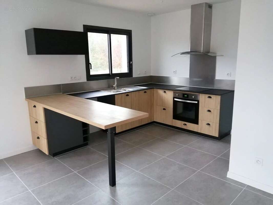 Maison à SAINT-JEAN-DE-VERGES