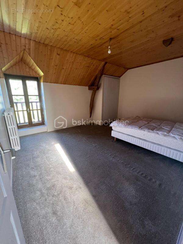 Maison à LA CHAPELLE-JANSON