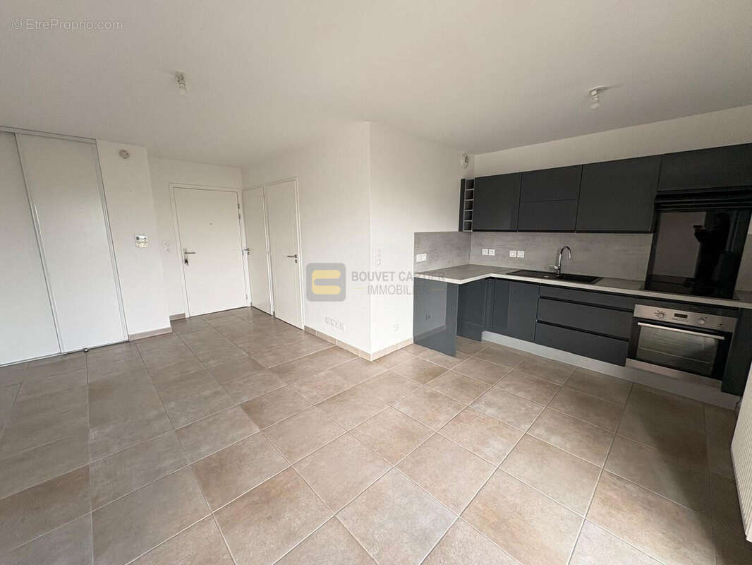 Appartement à VALLEIRY