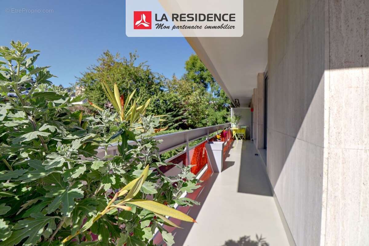 Appartement à MAREIL-MARLY