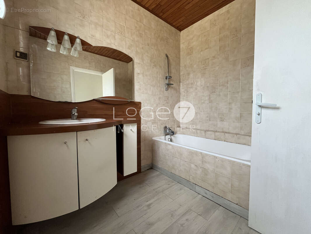Maison de charme dans les hauteurs de Quimperlé - photo 3
