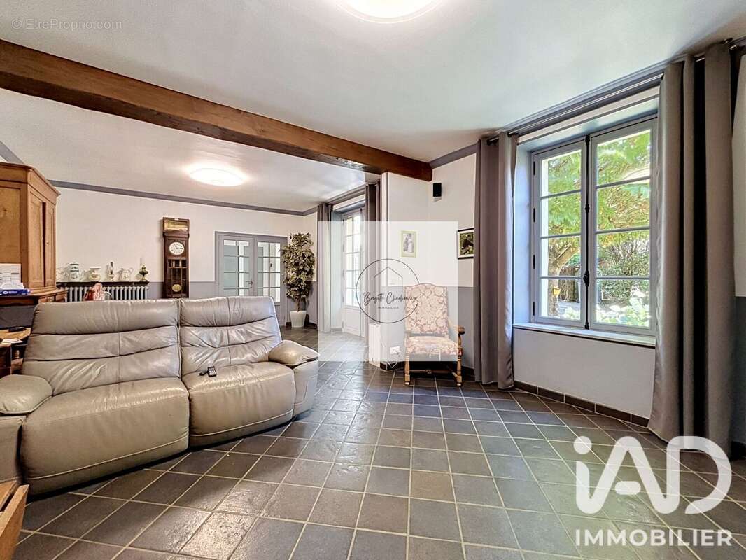 Maison 170 m² à Treon  - photo 7