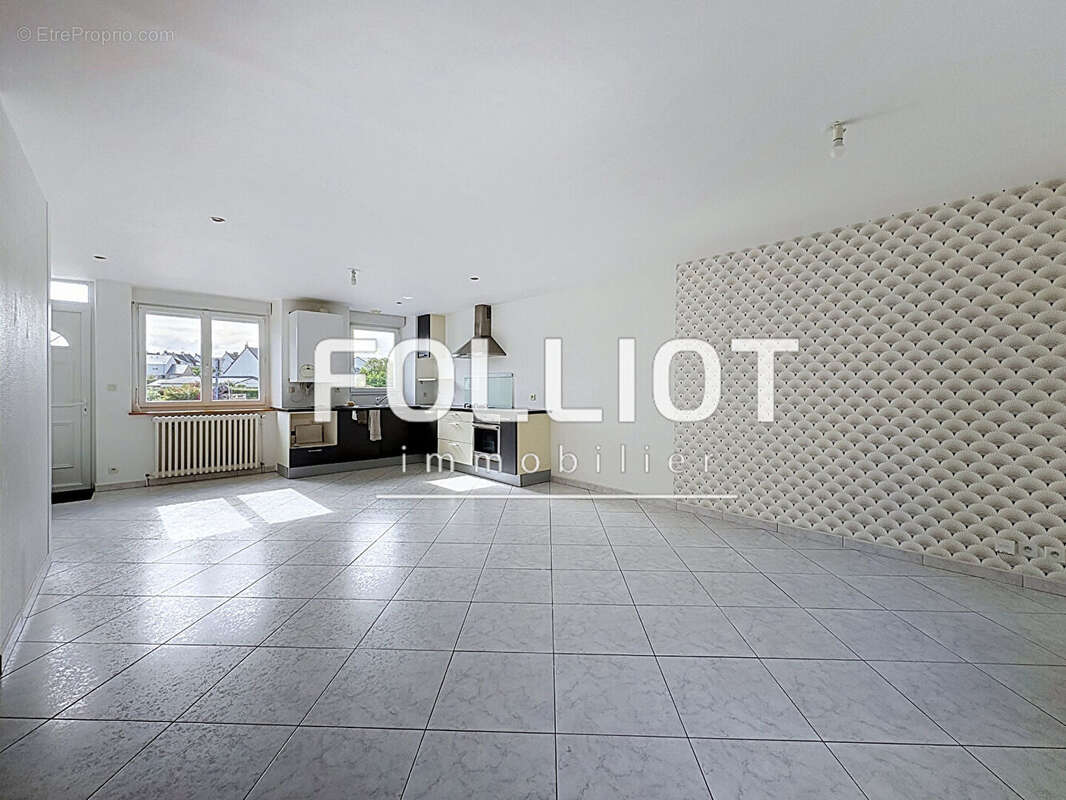 Maison 4 pièces à vendre à Bréhal - Réf 12473RC - photo 3