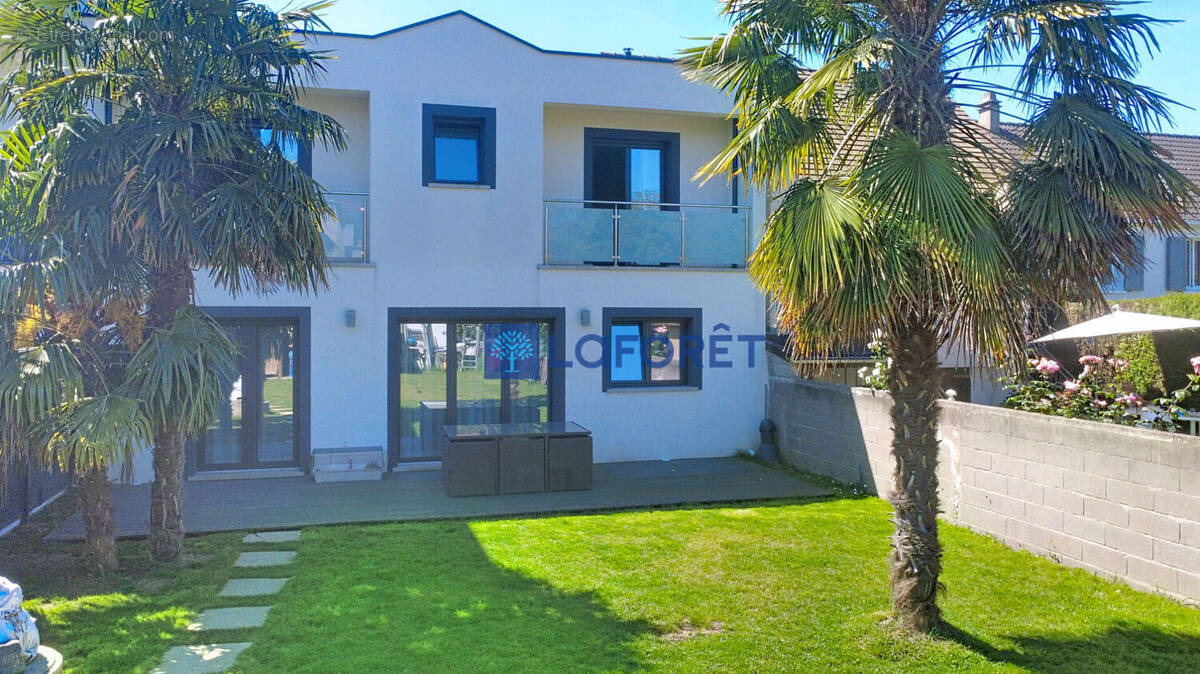 Maison à PARAY-VIEILLE-POSTE