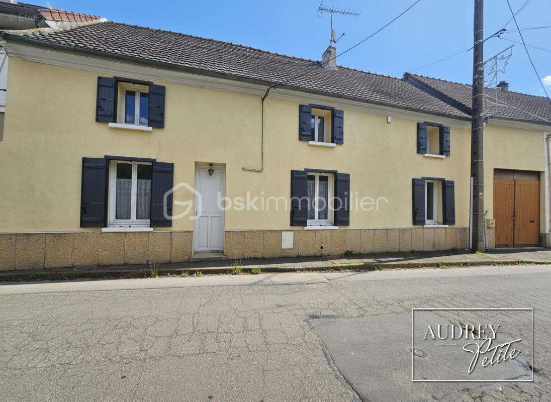 Maison à USSY-SUR-MARNE