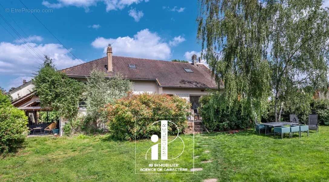 Maison à BOURRON-MARLOTTE