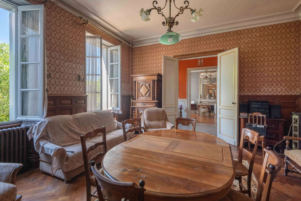 Maison à QUINSAC