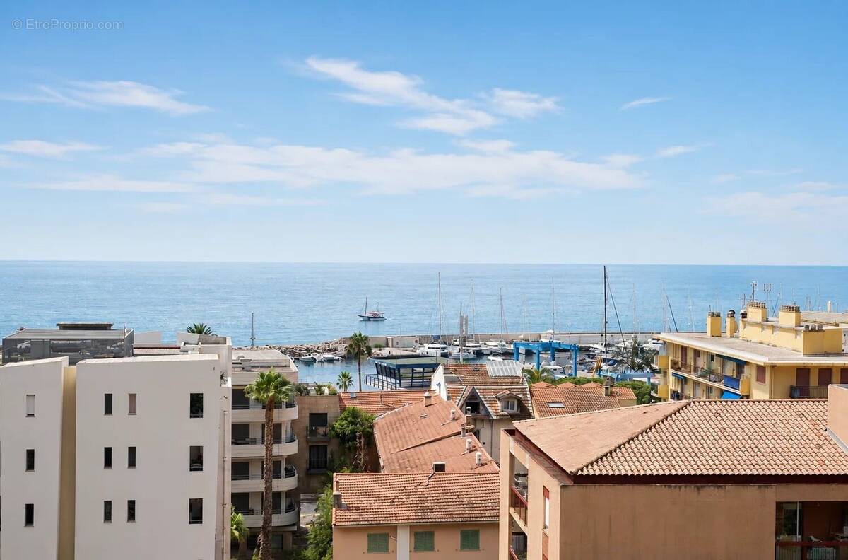 Appartement à MENTON