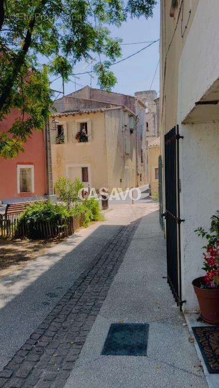 Maison à L'ISLE-SUR-LA-SORGUE