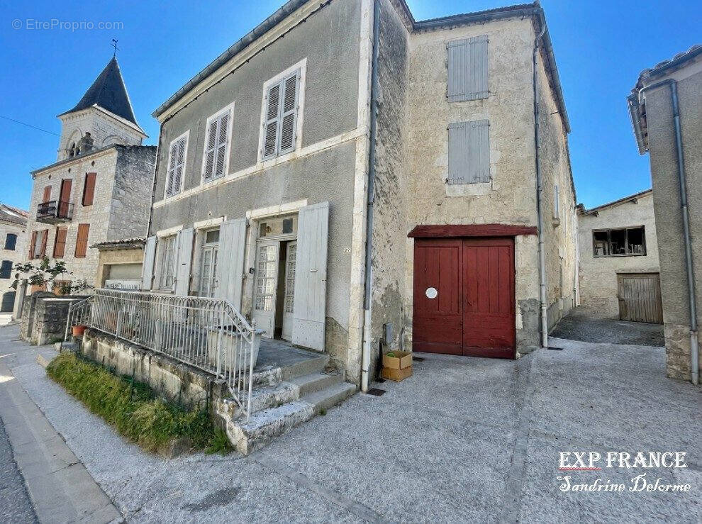 Maison à BAGAT-EN-QUERCY