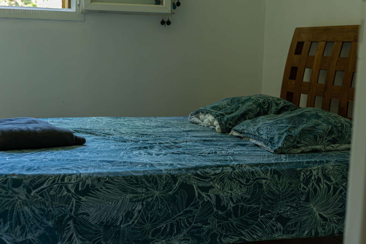 Maison à LES ABYMES