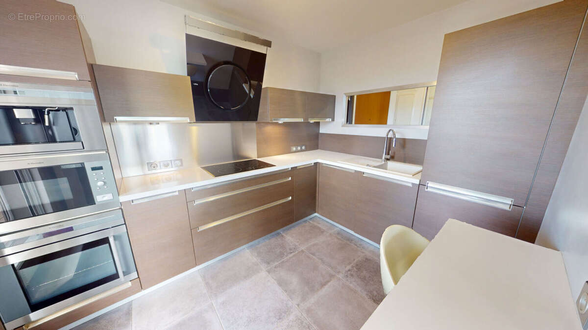 Appartement à SAINT-MARTIN-D'HERES