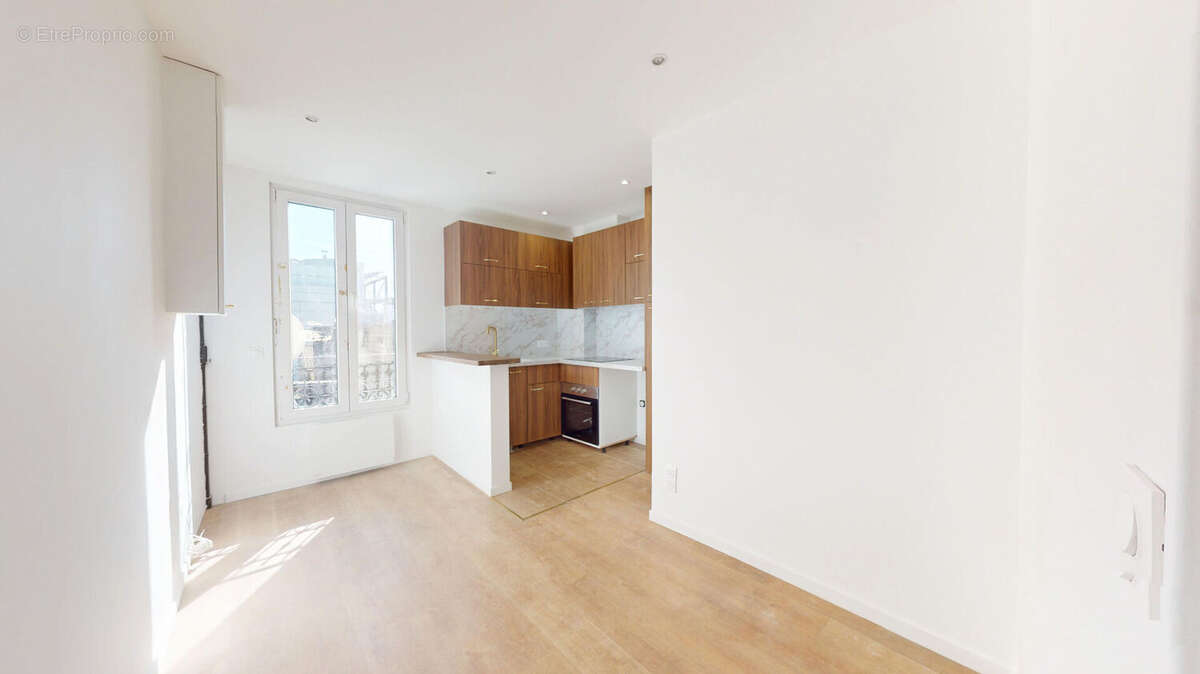 Appartement à AUBERVILLIERS