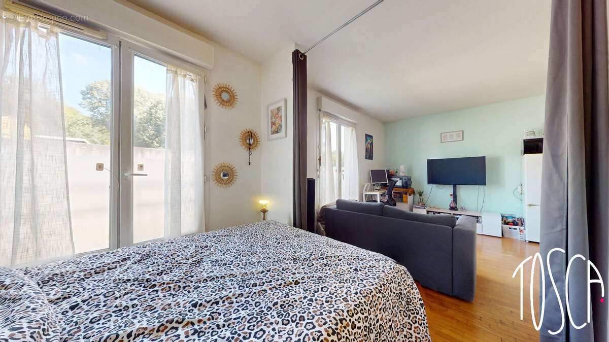 Exclusivité thiais - studio 27m² - parking - proche centre-ville - photo 5