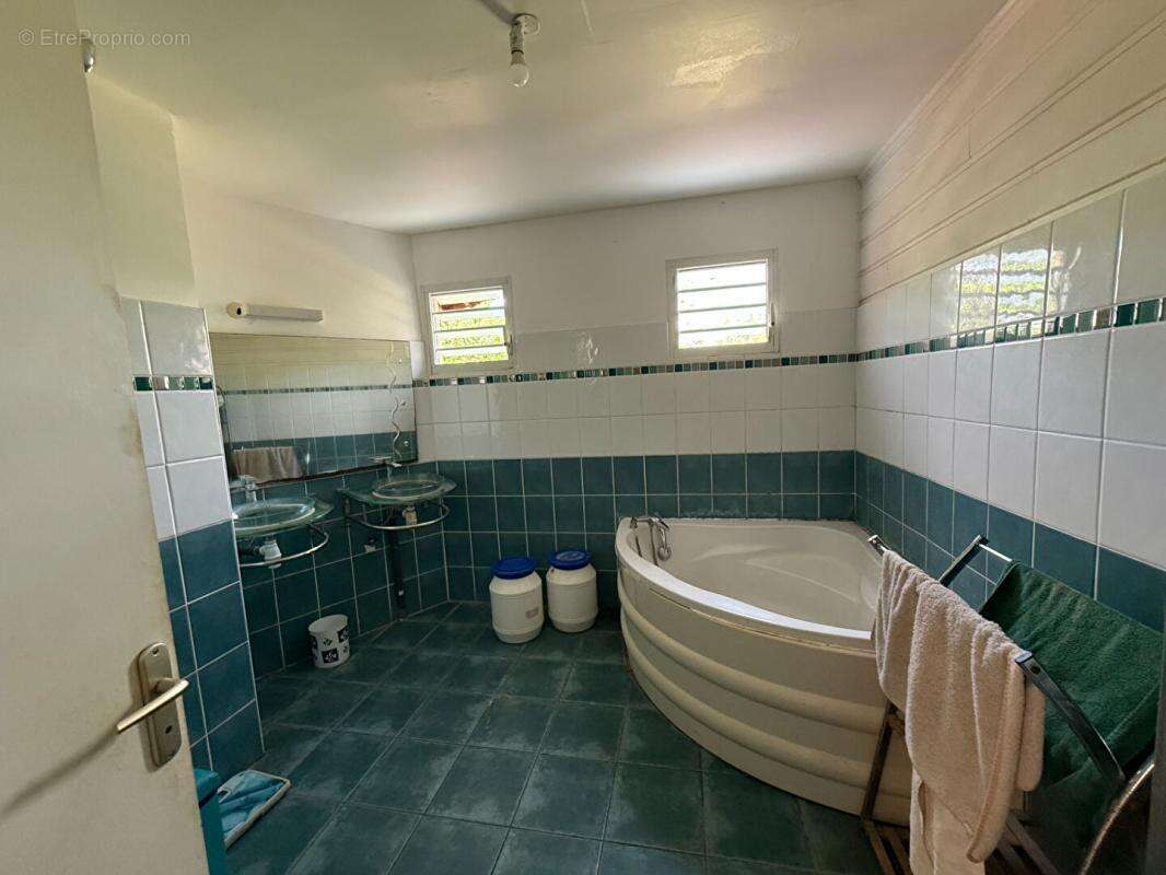 Maison à MORNE-A-L'EAU