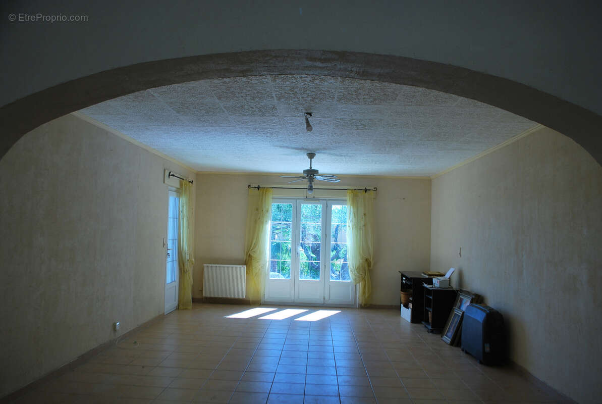 Maison à VILLECROZE