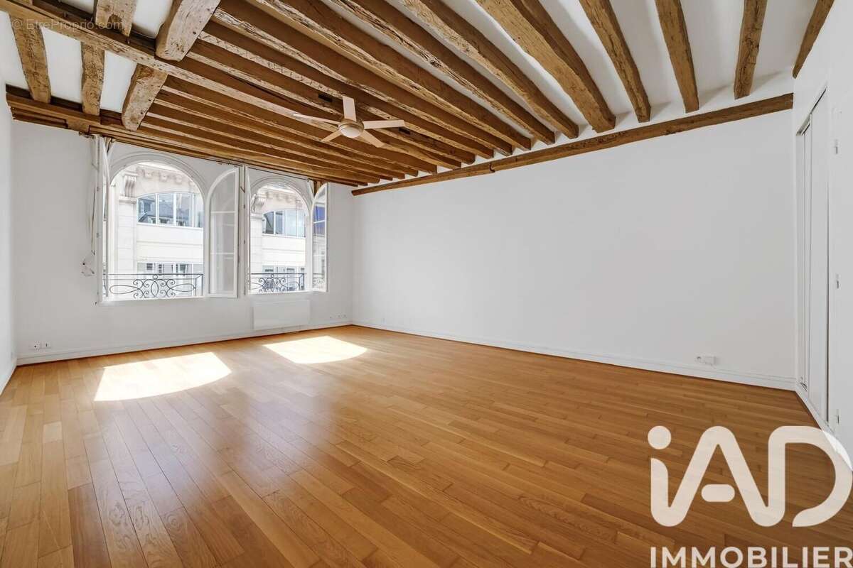 Photo 1 - Appartement à PARIS-1E