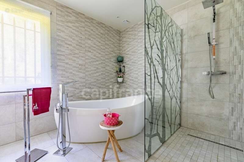 Maison à CHEZY-SUR-MARNE