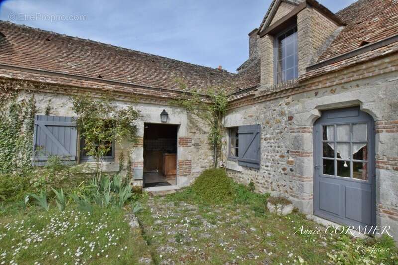 Maison à SAINT-BENOIT-SUR-LOIRE
