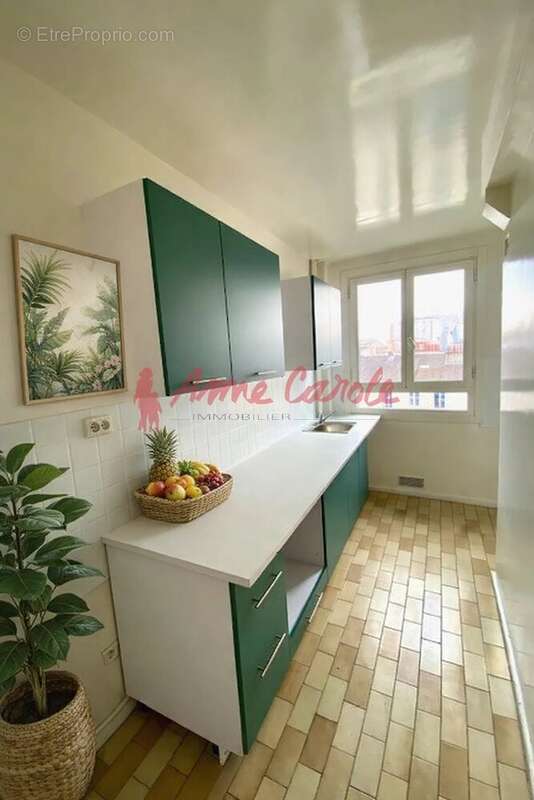 Appartement à PARIS-15E