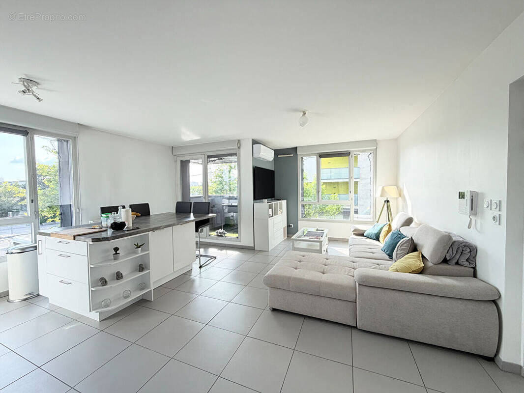 Appartement à LYON-8E