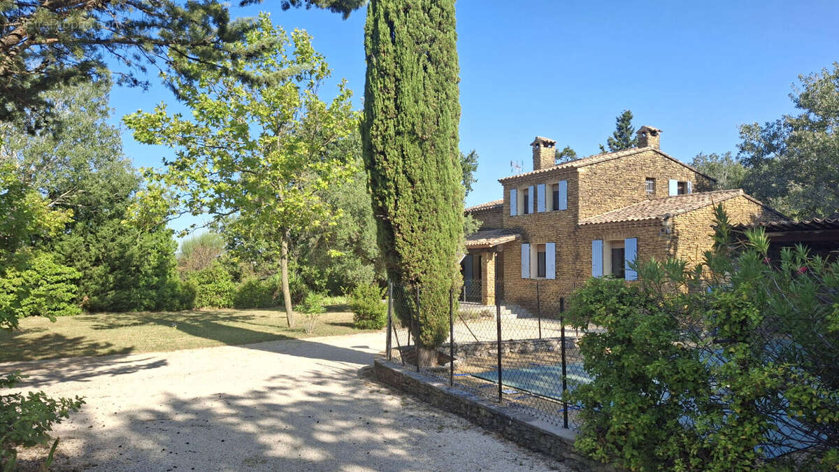 Maison familiale avec piscine et vue dégagée à vendre - Drôme Provençale - photo 4