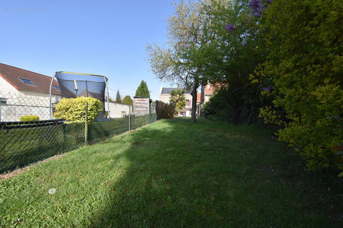 Maison à SAINT-SAUVEUR