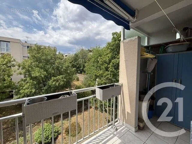 Appartement 61 m² à Saint-Genis-Laval  - photo 12
