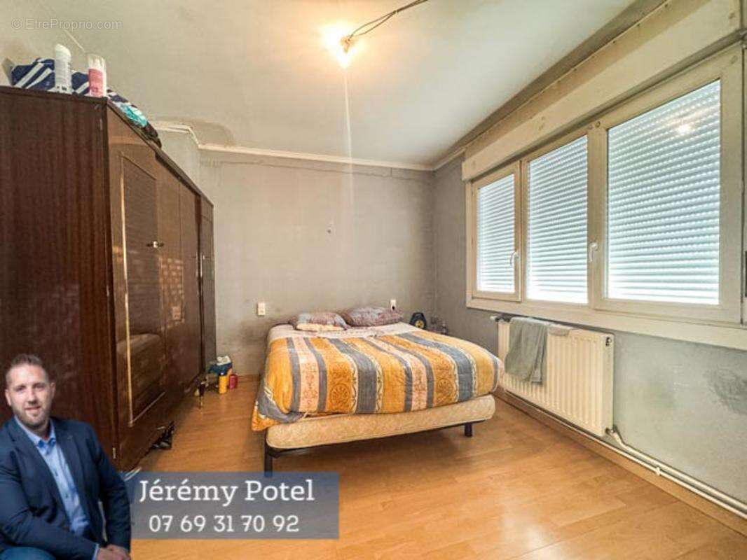 Maison à AVESNES-LES-AUBERT