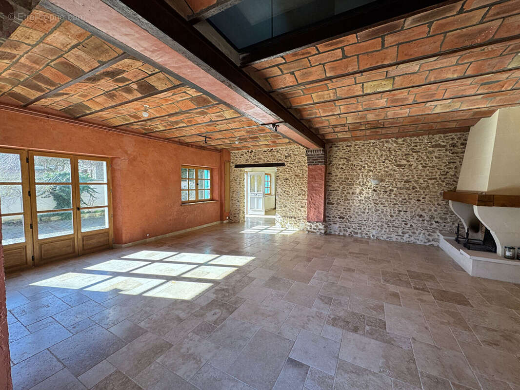 Maison à GARANCIERES