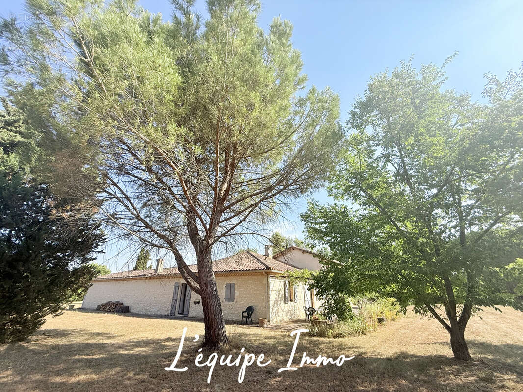 Maison à MAUVEZIN