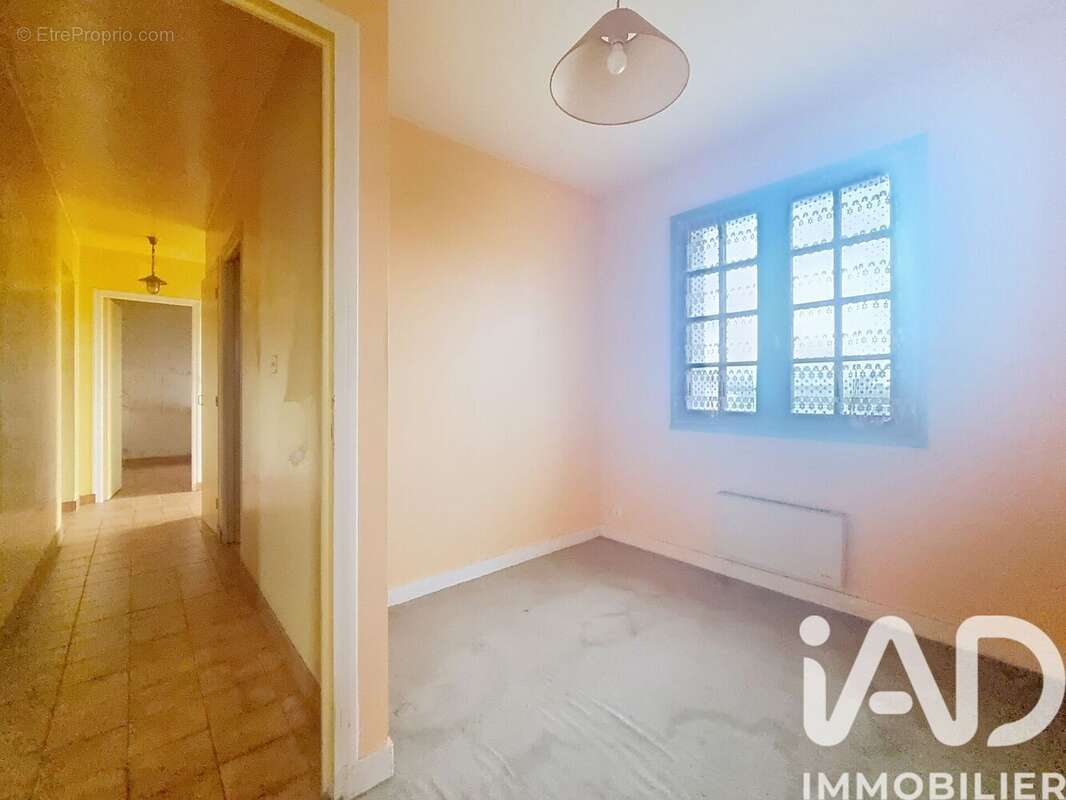 Photo 8 - Maison à POULDREUZIC