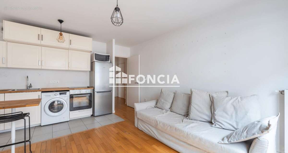 Appartement à PARIS-19E