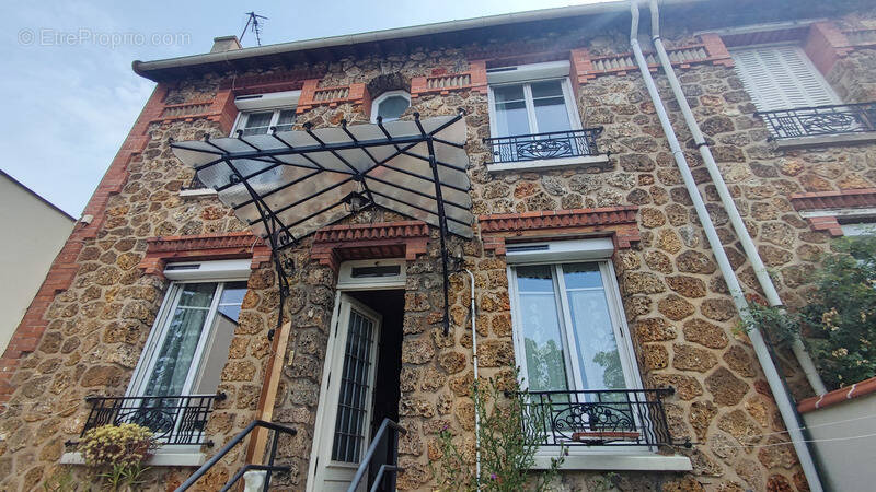 Maison à NANTERRE