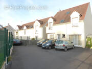 Appartement à COURSON-MONTELOUP