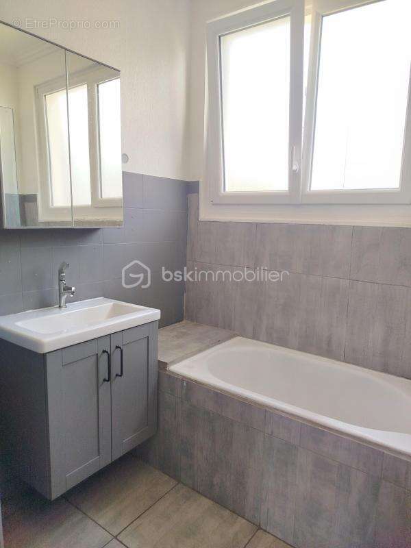 Maison à DAMMARIE-LES-LYS