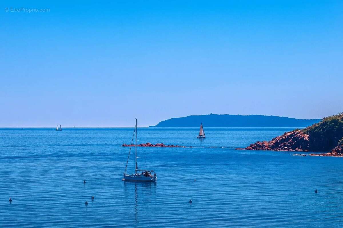 Maison à BORMES-LES-MIMOSAS