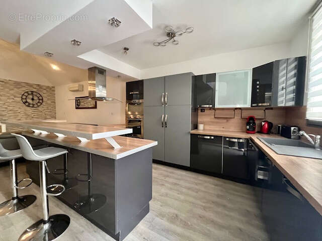 Appartement à MARSEILLE-9E