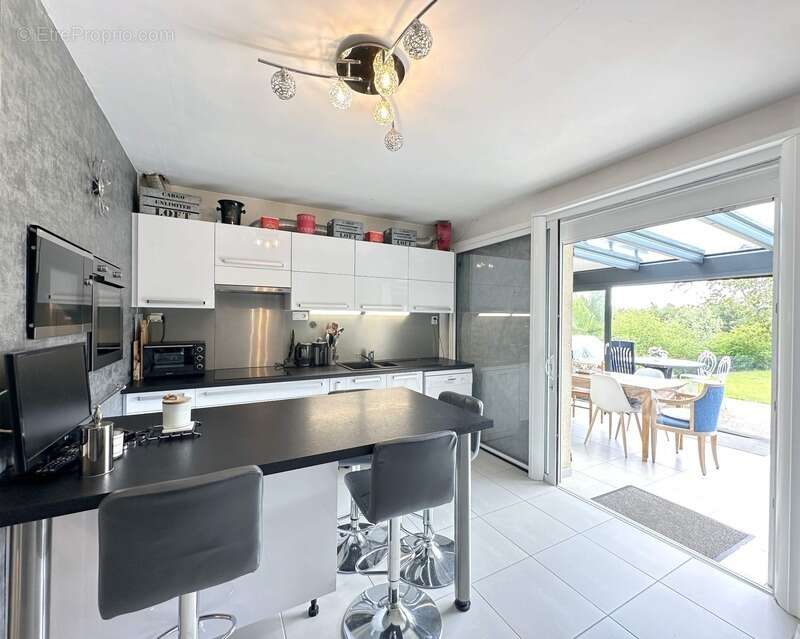 Maison à COURVILLE-SUR-EURE