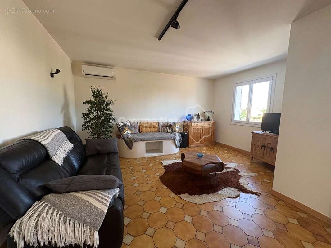 Maison à ROGNONAS